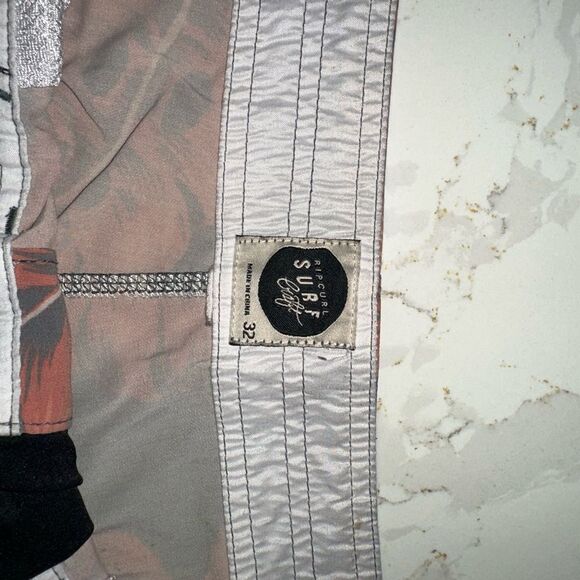 Men’s Tropical Rip Curl Board Shorts - Picture 4 of 5